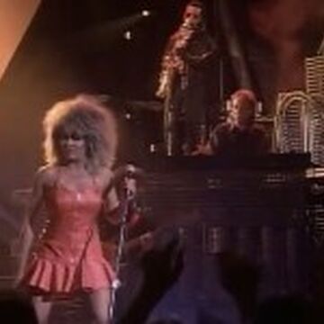 Addicted To Love Music Video Wiki Fandom
