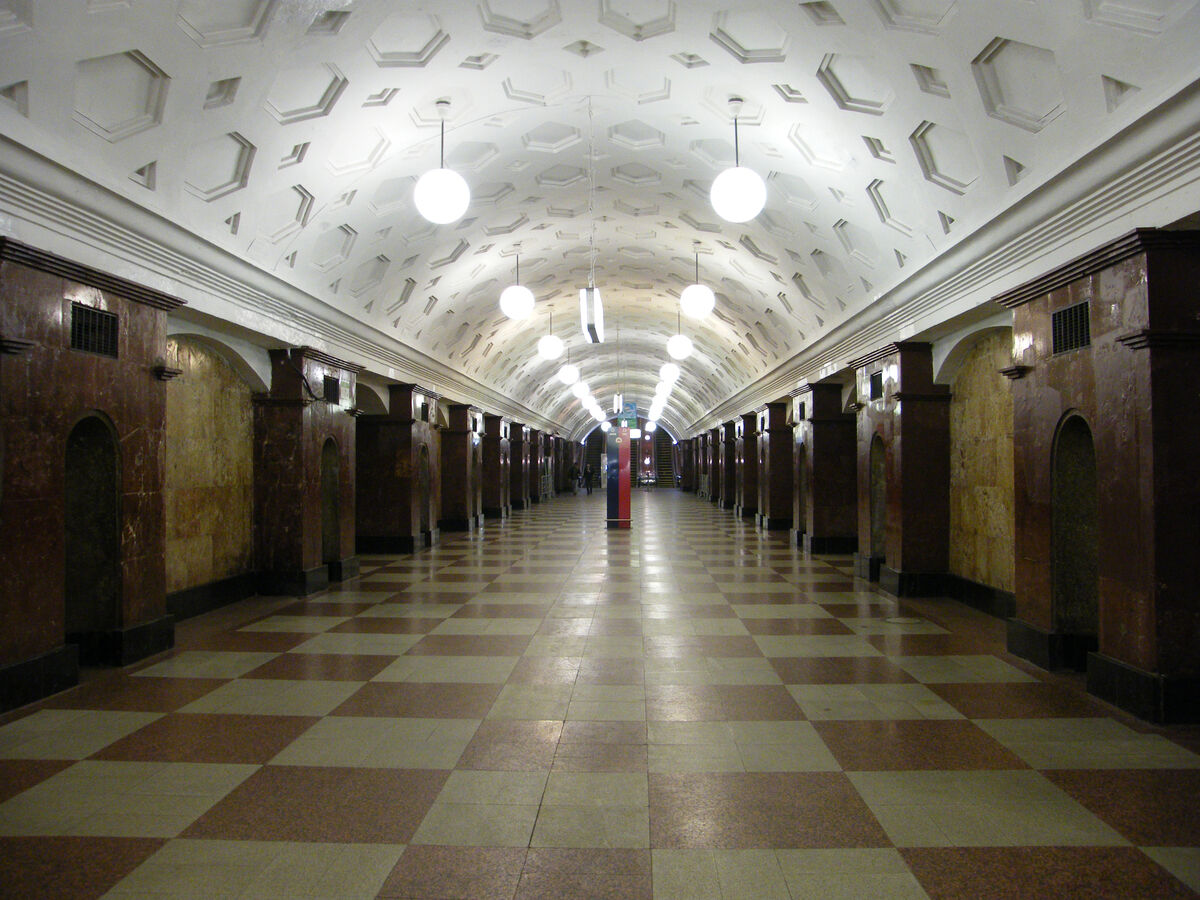 Красные ворота метро