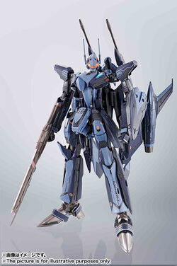バンダイ YF-29B Perceval 1/100 Bandai-DX-YF-29-Alto-15-4K.jpg