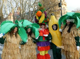 Bananas-&-Palm-Tree-Clowns