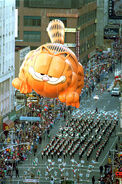 Garfield's right paw and left back paw were punctured in the 1986 Parade.