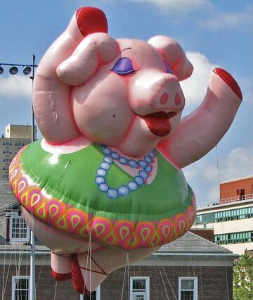 Petula Pig Macy s Thanksgiving Day Parade Wiki Fandom