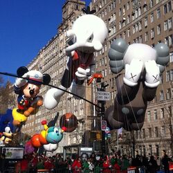 KAWS/Gallery | Macy's Thanksgiving Day Parade Wiki | Fandom KAWS/Gallery | Macy's Thanksgiving Day Parade Wiki | Fandom