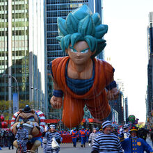 Gallery Goku From Dragon Ball Macy S Thanksgiving Day Parade Wiki Fandom