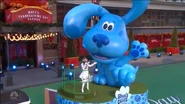 The Blue's Clues & You! falloon in the 2020 NBC telecast