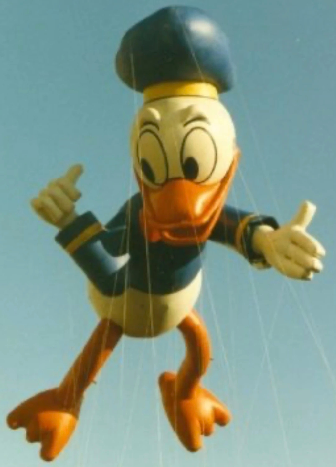 Donald Duck Macy S Thanksgiving Day Parade Wiki Fandom