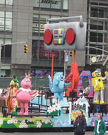 Yo Gabba Gabba Macy S Thanksgiving Day Parade Wiki Fandom Be the first to review yo gabba gabba boombox carry playset cancel reply. yo gabba gabba macy s thanksgiving