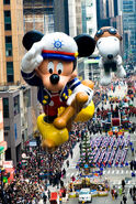 Mickey.Snoopy.2009.Parade