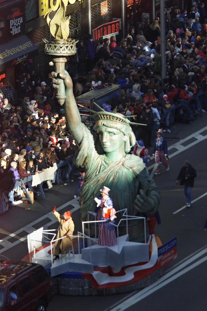 Statue of Liberty Macy's Thanksgiving Day Parade Wiki Fandom