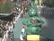 The Grinch during the 2002 parade NBC telecast