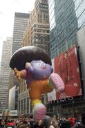 Dora-the-explorer-balloon-in-the-2005-macys-thanksgiving-day-parade-A0TRYA