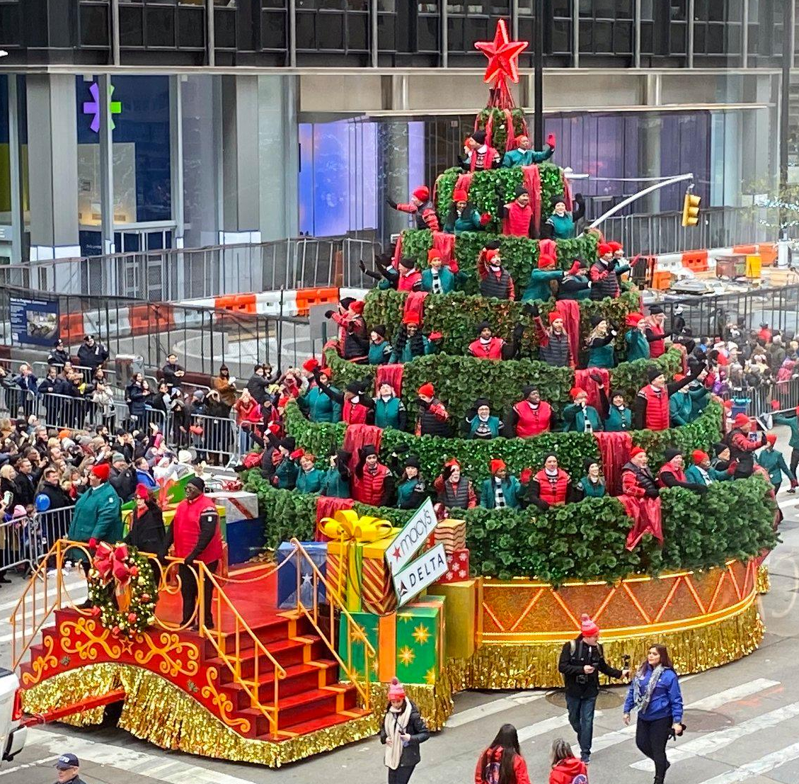 Delta Airlines Macy Day Float 2022 Singing Christmas Tree Macy's Singing Christmas Tree | Macy's Thanksgiving Day Parade Wiki | Fandom