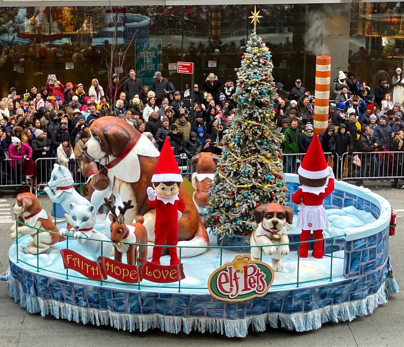 Elf Pets, Macy's Thanksgiving Day Parade Wiki
