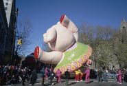 Petula Pig being removed from the parade at 77th Street for the same reason as Eben's removal. (Photo: NBC)