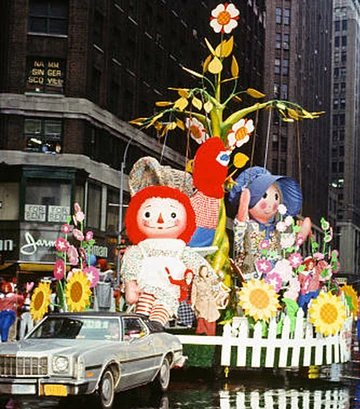 Raggedy Ann | Macy's Thanksgiving Day Parade Wiki | Fandom
