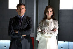 Steve carell as maxwell smart and anne hathaway as agent 99 get smart movie image