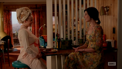 7x05 Megan's outfit 02.png
