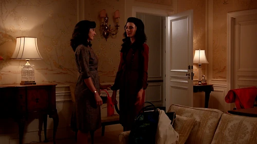 #2 The "Luggage is Exhausting" outfit