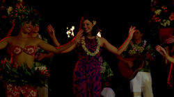 6x01 Megans outfits (02).png