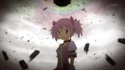 Madoka en la primera línea de tiempo
