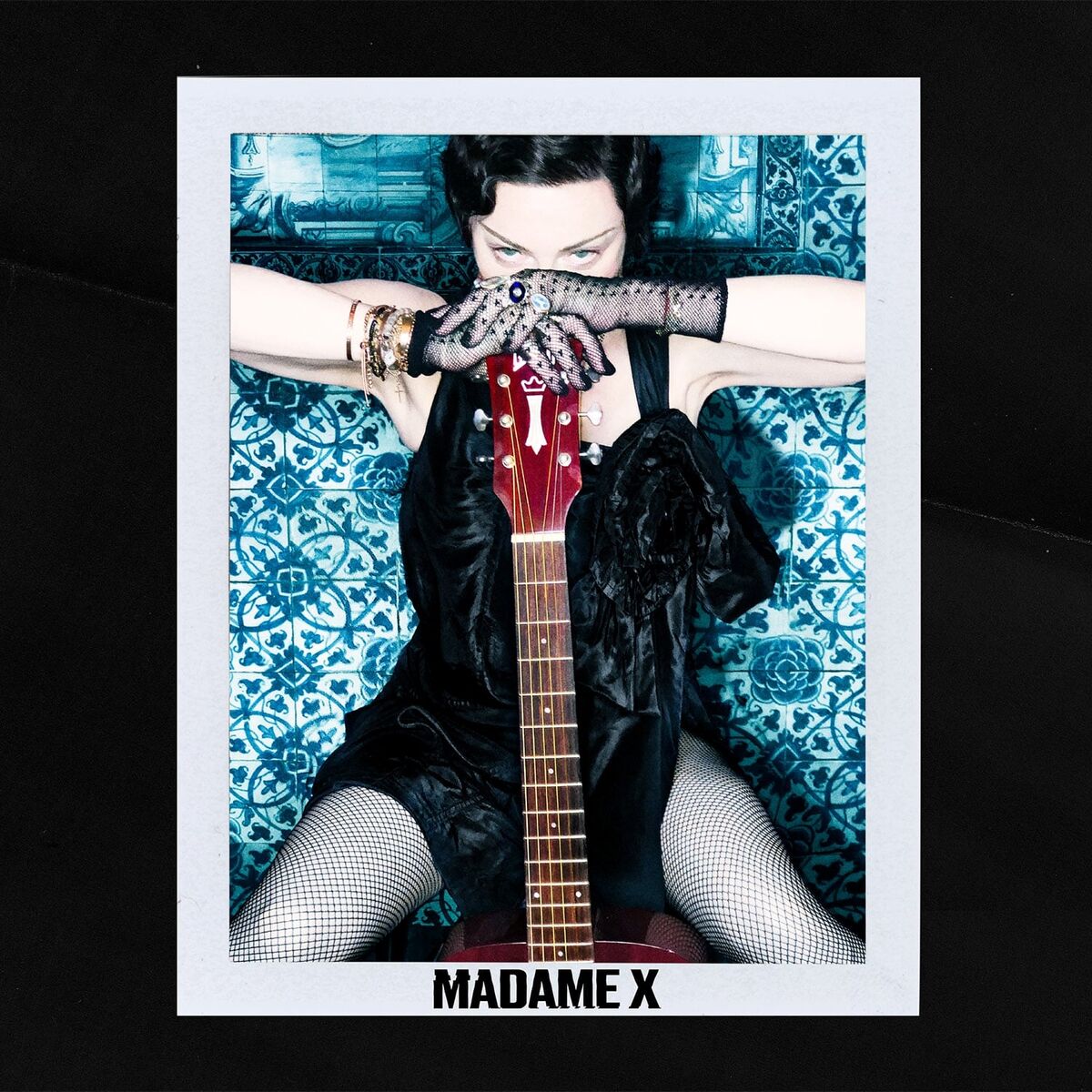 Amazon.co.jp: Madonna マドンナ Madame X VIP特典ブック