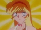 Honey Kisaragi using the Honey Flash