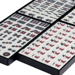 Japanese Riichi Mahjong Set - White and Yellow Standard Size Tiles