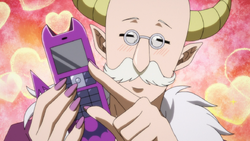 Sullivan with Hellphone.png