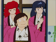 Kyōko, Akemi and Hanae using the hot springs yukatas