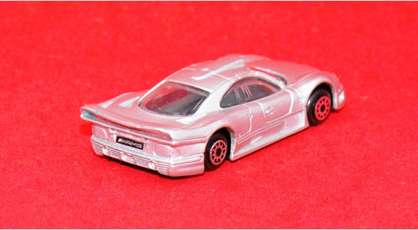 Maisto Mercedes CLK‐GTR street version Maisto Mercedes CLK GTR Street Version 3