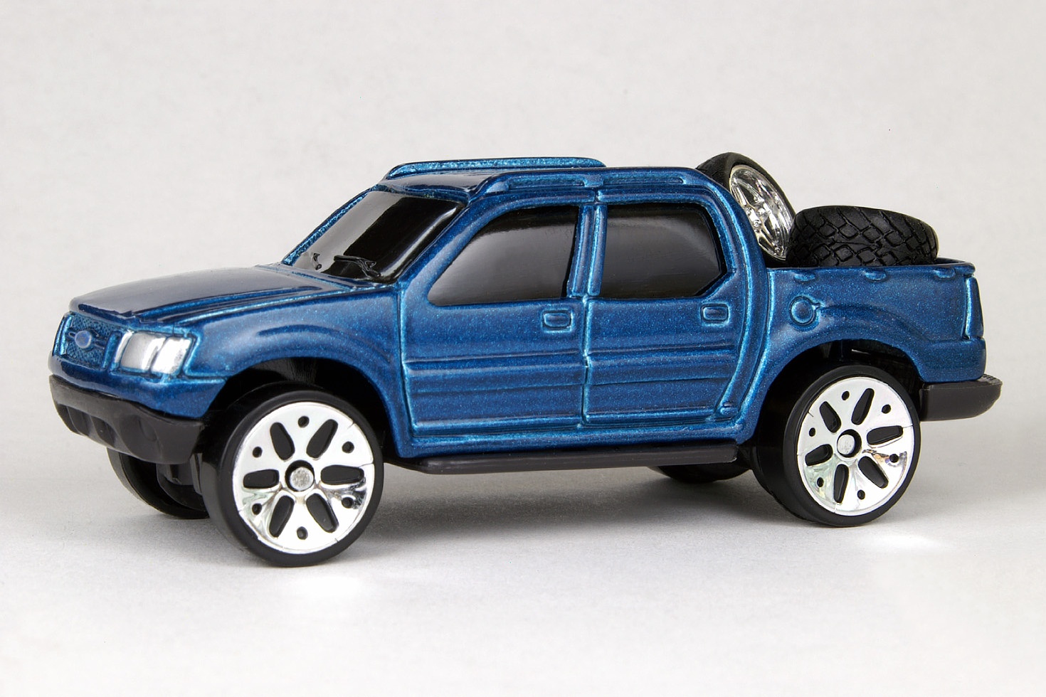 Maisto ford explorer sport trac outlet