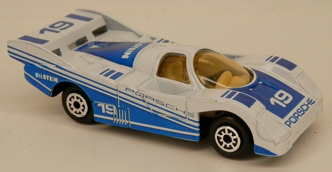 Maisto porsche sale 956