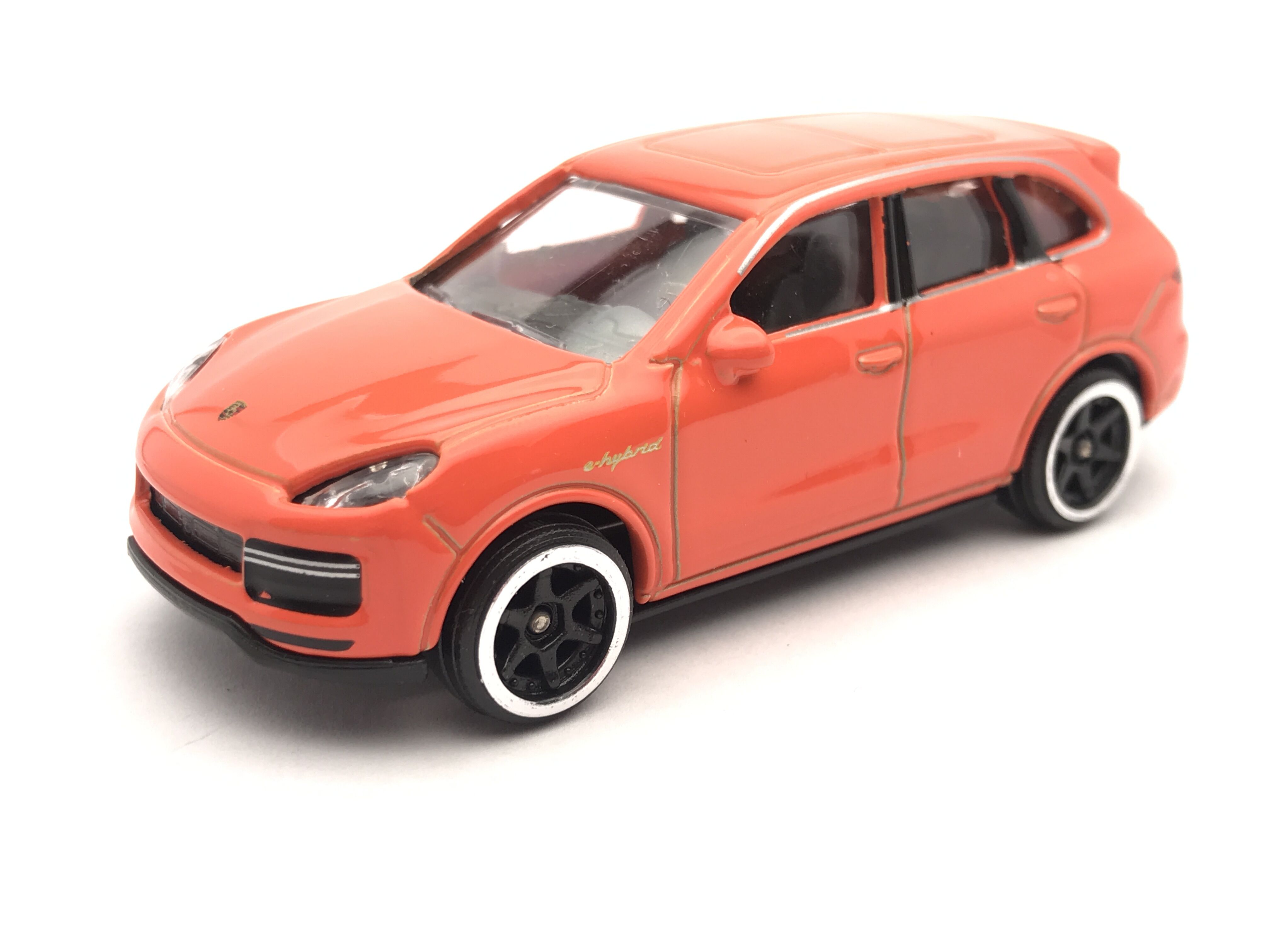 Porsche Cayenne Turbo S E3 PHEV white diecast model car