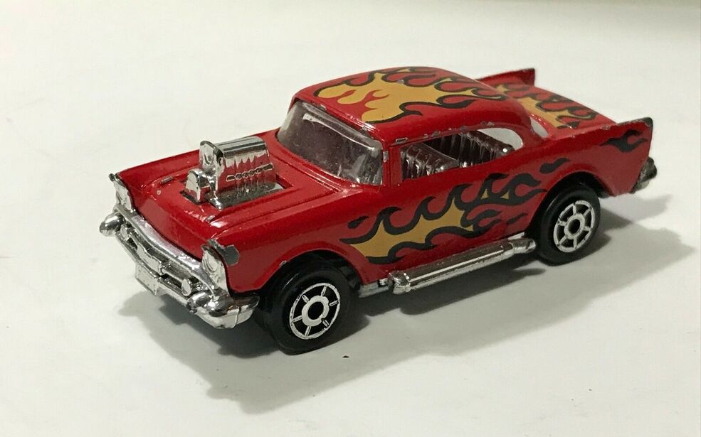 【超レア】 MajoRETTE 1957 シェビー Majorette 1957 57 Chevy Bel Air 1:32 Scale Black with Flames