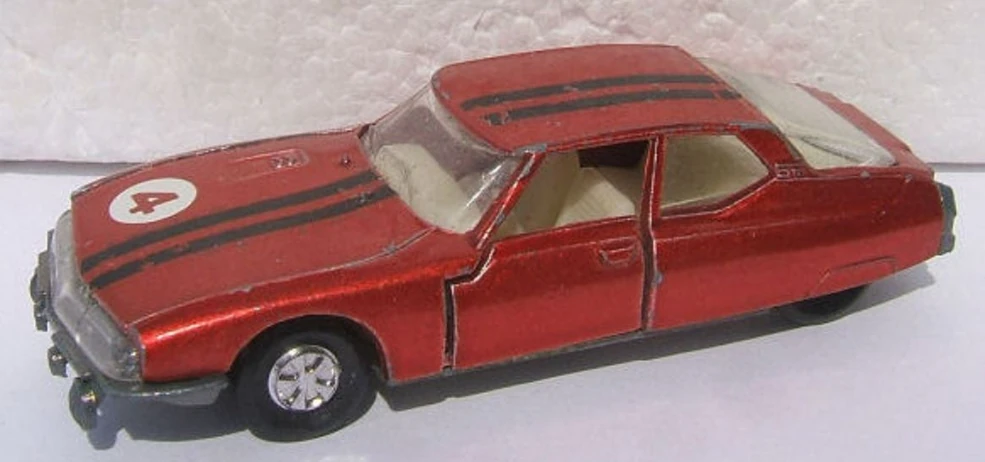 Miniature Norev 1:43 – Citroën SM N°27 – Rouge – Occasion – Collection