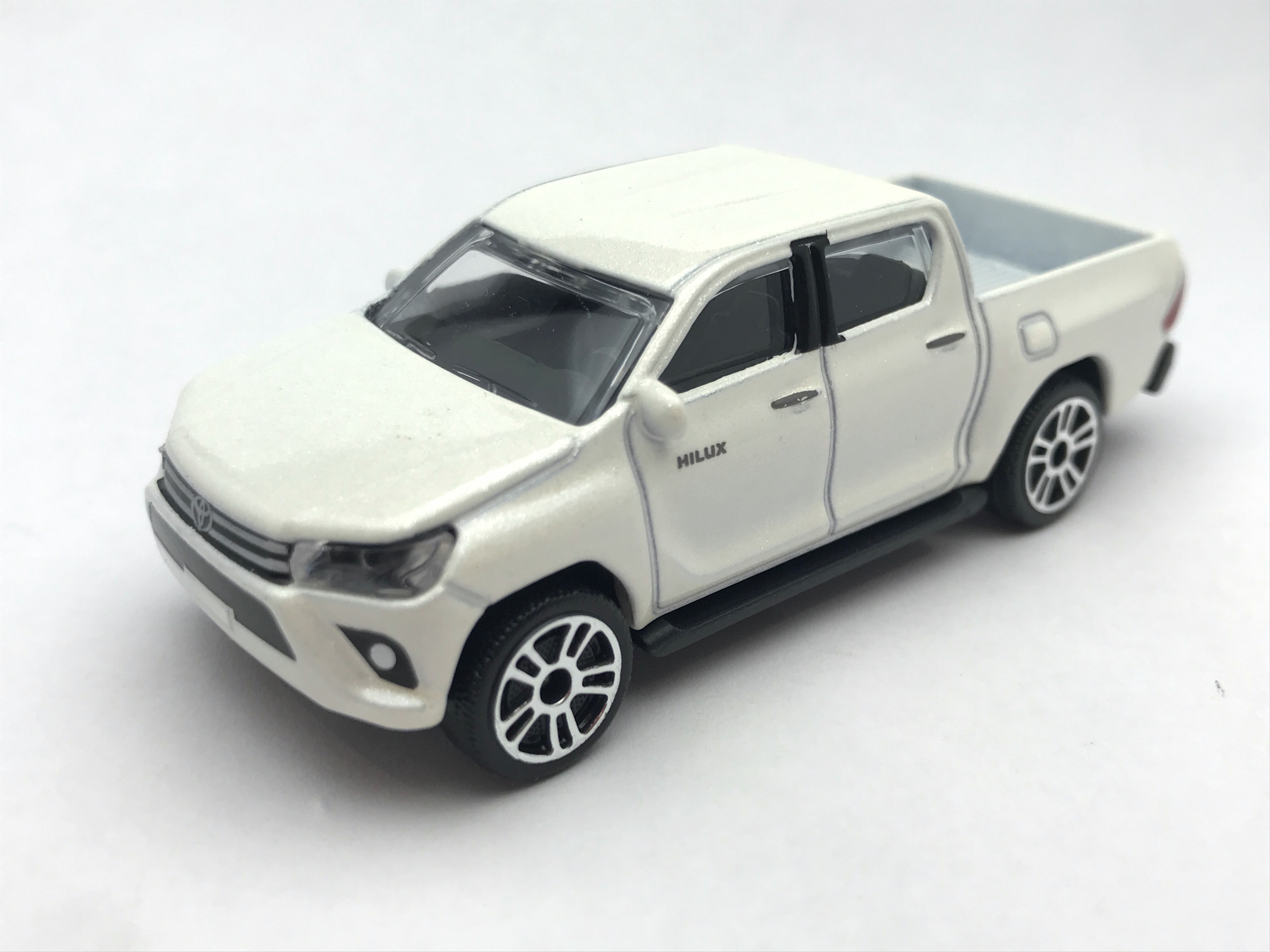 Majorette hilux revo 2025