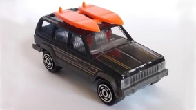 VOITURE MINIATURE CADILLAC ELDORADO de 1955 1/18 MAJORETTE DANS SA