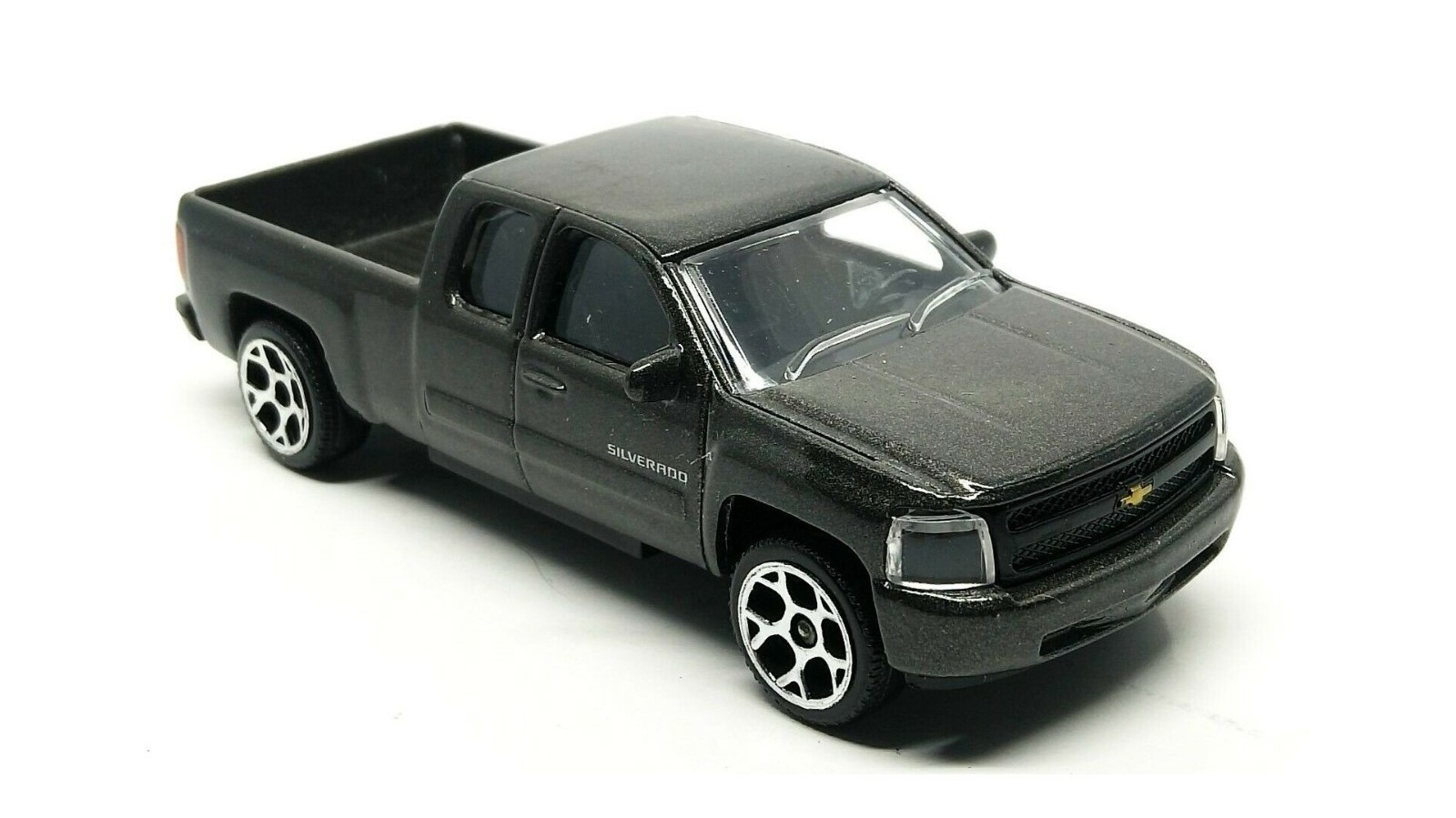 Majorette chevrolet silverado 2025