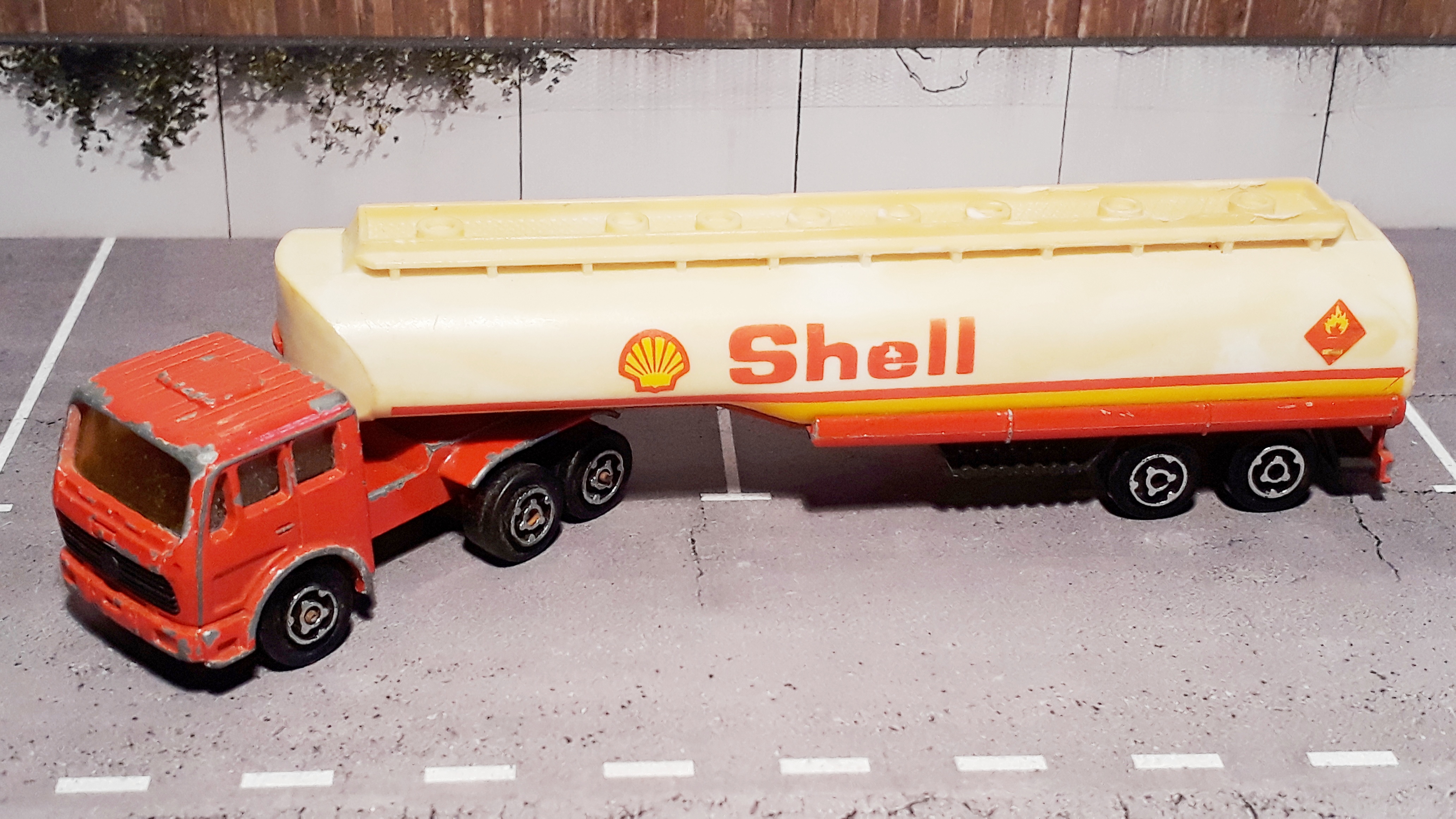 Majorette shell tanker truck 2025