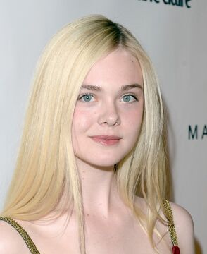 https://static.wikia.nocookie.net/malaverse/images/a/a8/Elle_Fanning.jpg/revision/latest/thumbnail/width/360/height/360?cb=20190609162810