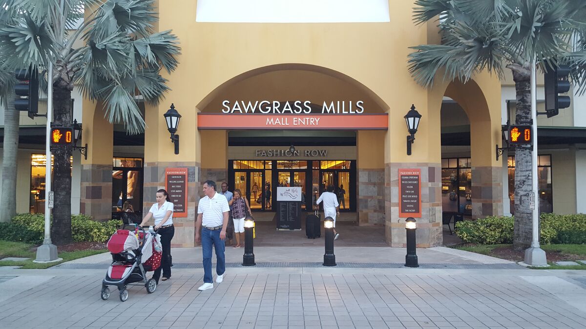 Interior of the Sawgrass Mills shopping mall, Sunrise, Broward
