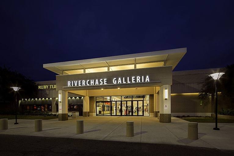 Riverchase Galleria, Alabama's largest shopping mall, opens after