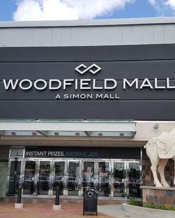 clarks woodfield mall