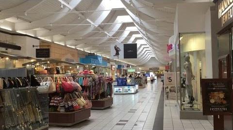 Auburn mall hollister new arrivals