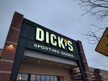 Dick's Sporting Goods-1558714545