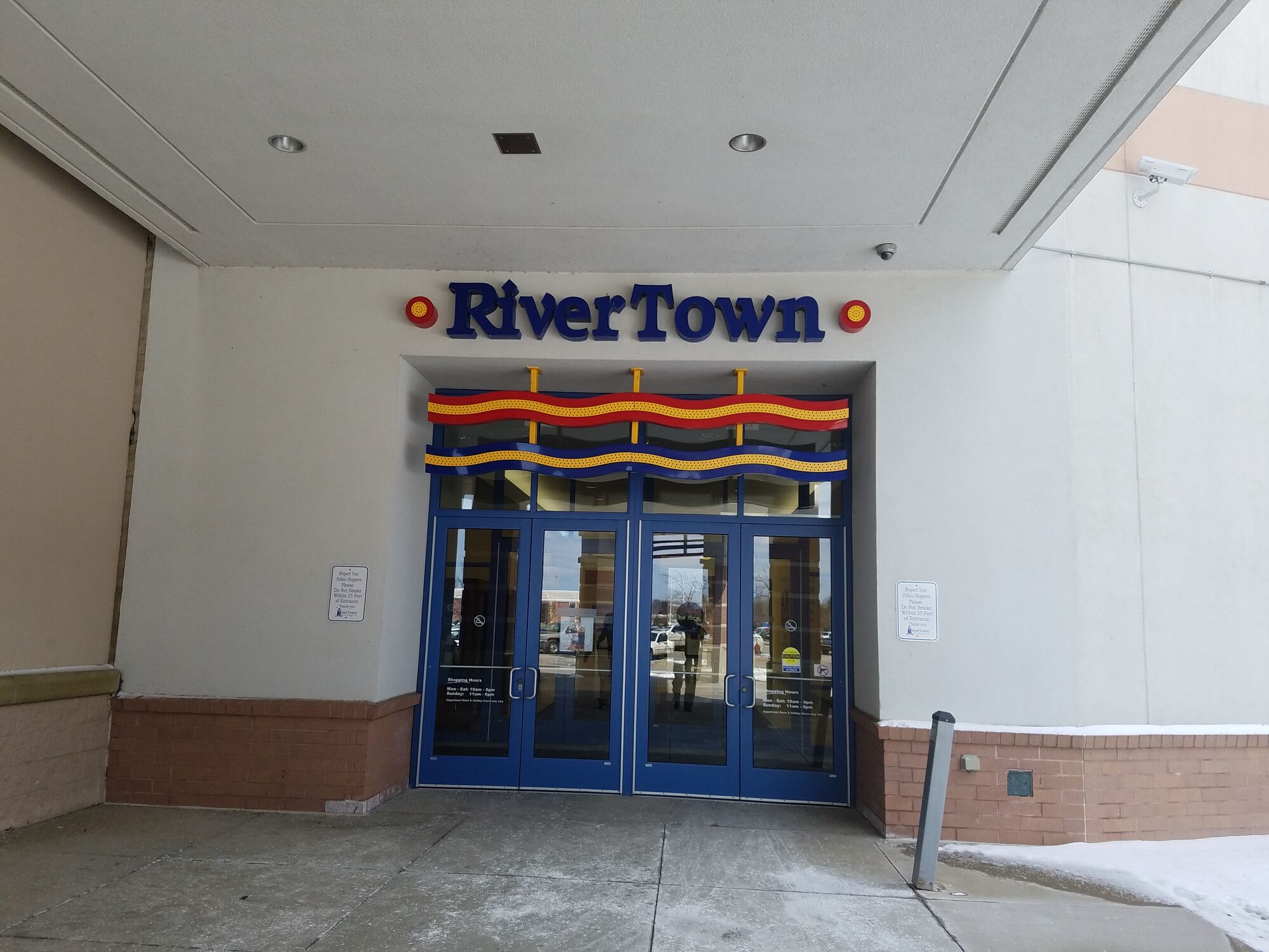Rivertown Crossings Directory - v6rg01d