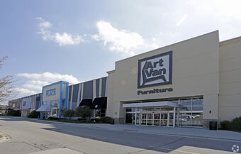 crocs store great lakes crossing
