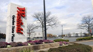 Hollister garden state plaza on sale
