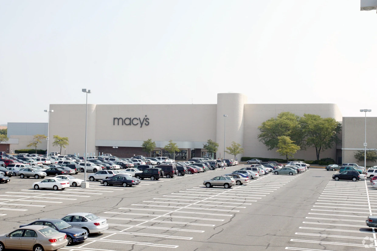 clarks staten island mall