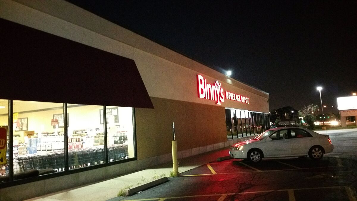 Binny's Beverage Depot Malls and Retail Wiki Fandom